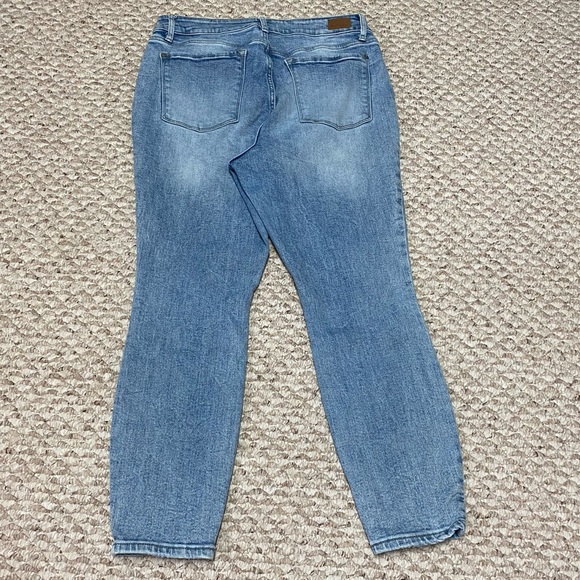 JUDY BLUE SKINNY FIT JEANS - 16W - Picture 4 of 7